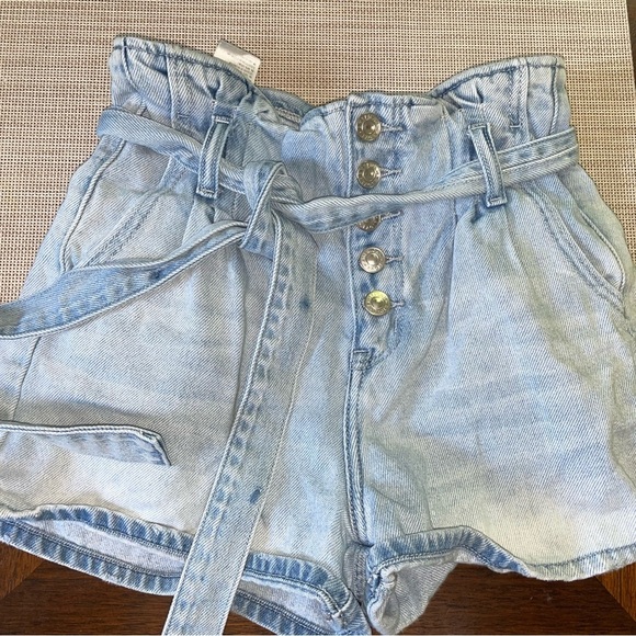 womans size 00 american eagle mom shorts - Picture 1 of 4